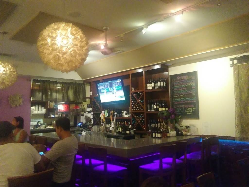 Thai on Main | restaurant | 117 Main St, Seal Beach, CA 90740, USA | 5625987030 OR +1 562-598-7030