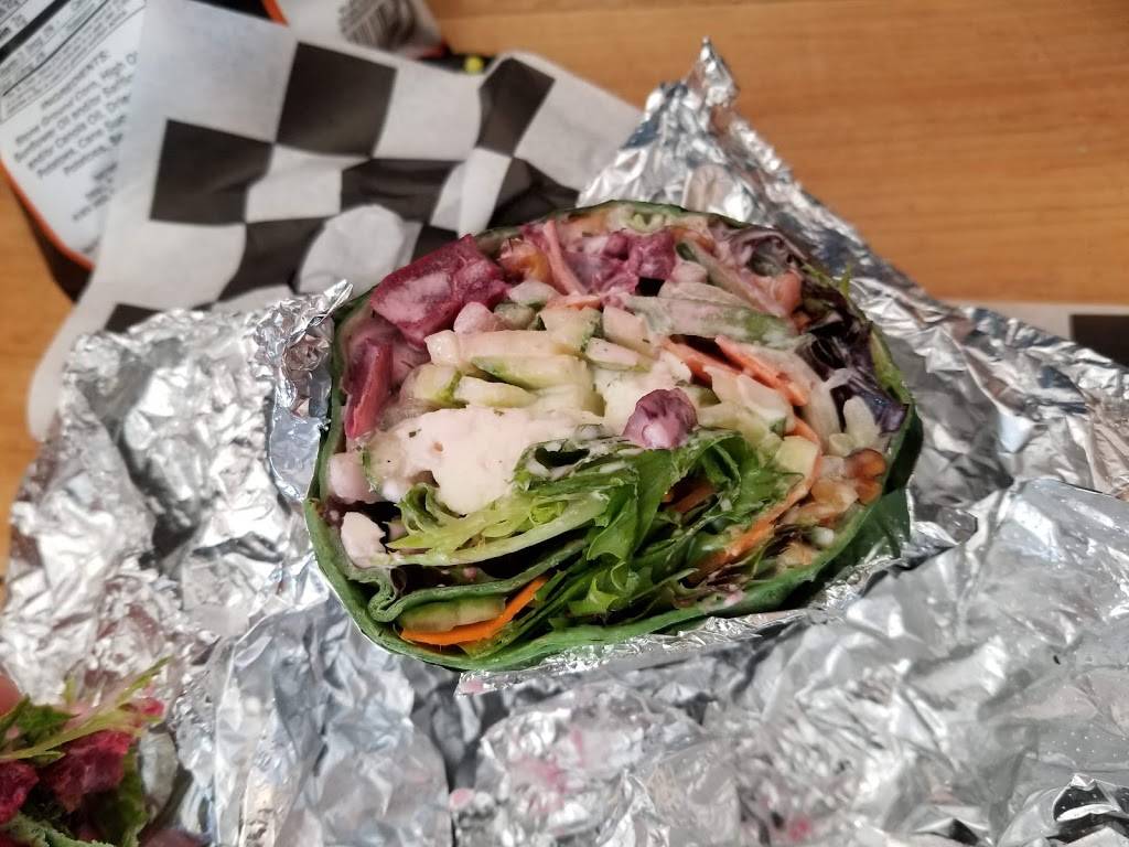 86 This | meal takeaway | 125 Main St, Ellsworth, ME 04605, USA | 2076101777 OR +1 207-610-1777