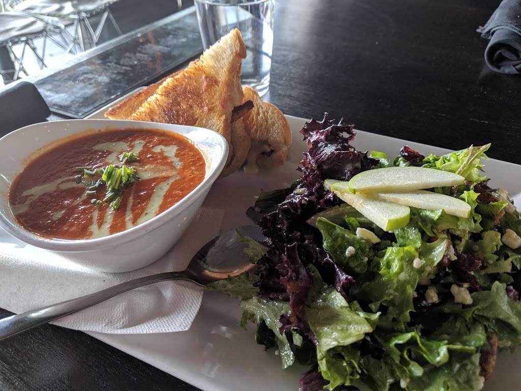 Nob Hill Bar + Grill | night club | 3128 Central Ave SE, Albuquerque, NM 87106, USA | 5052664455 OR +1 505-266-4455