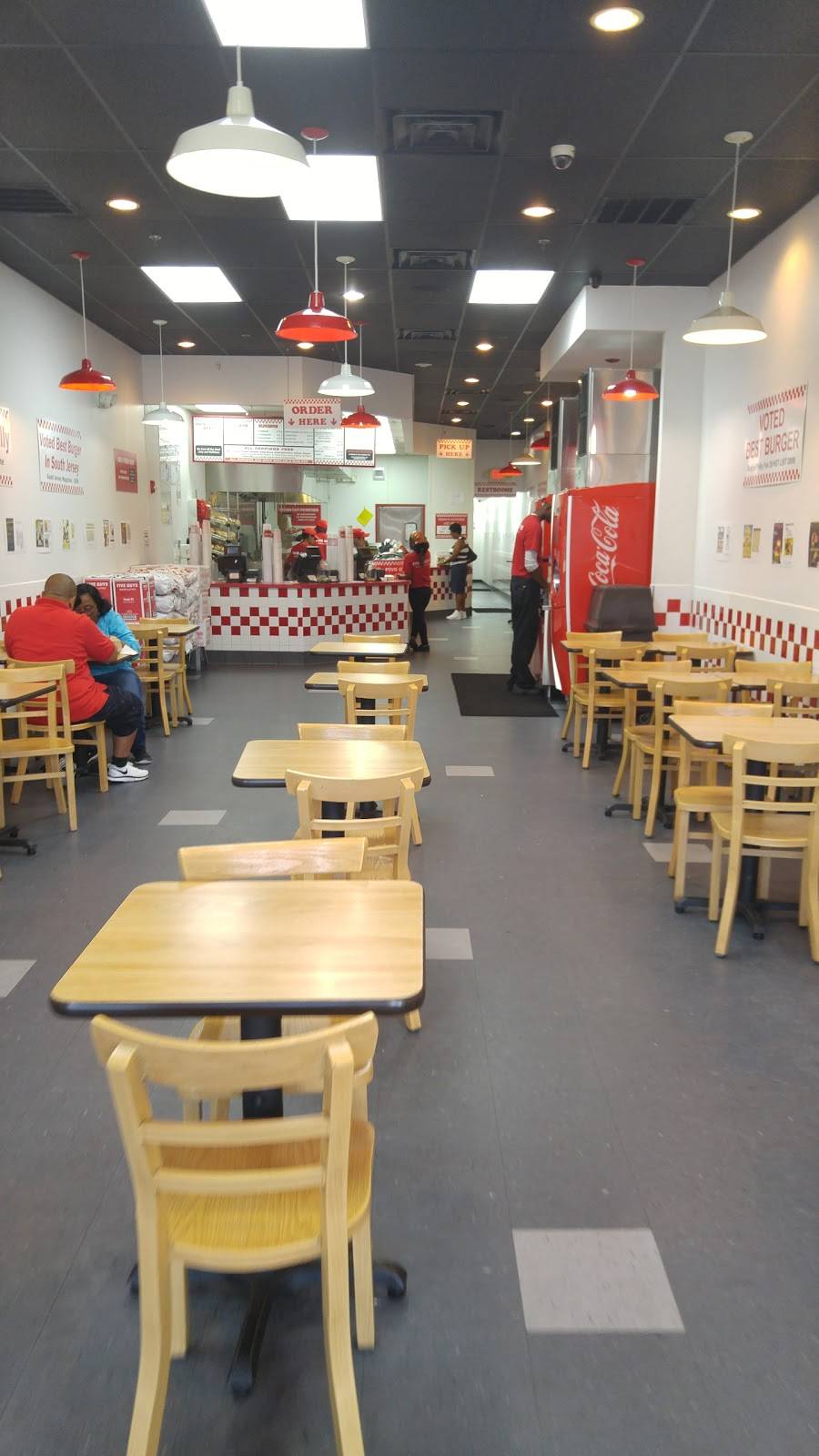 Five Guys | meal takeaway | 77 E City Ave, Bala Cynwyd, PA 19004, USA | 6109499005 OR +1 610-949-9005