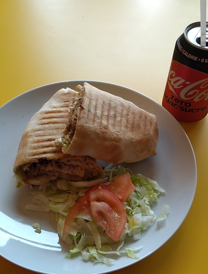 Osmows Shawarma | restaurant | 820 Kingston Rd, Pickering, ON L1V 1A9, Canada | 9058375454 OR +1 905-837-5454