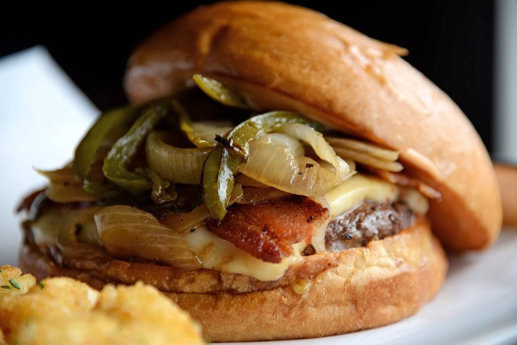 Blues Burgers | restaurant | 1820 W Mockingbird Ln #44, Dallas, TX 75235, USA | 2147509100 OR +1 214-750-9100