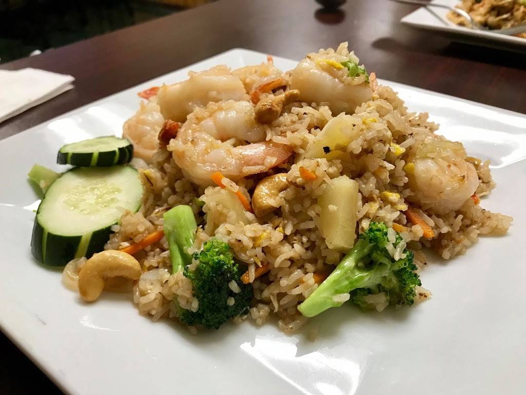 Nois Thai Kitchen | restaurant | 524-526 Milton Way, St Helens, OR 97051, USA | 9712224817 OR +1 971-222-4817