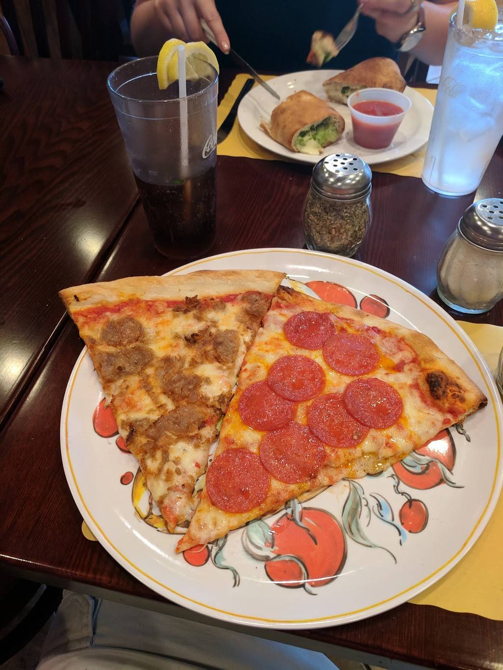 Alfonsos Pizzeria & Restaurant | restaurant | 1225 State Rd, Princeton, NJ 08540, USA | 6099248351 OR +1 609-924-8351