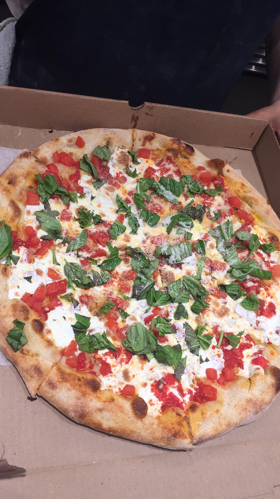 Inwood Pizza Llc | restaurant | 179 Sherman Ave, New York, NY 10034, USA | 9172612880 OR +1 917-261-2880