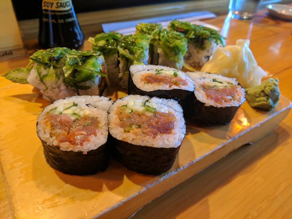 Kisaku Sushi | restaurant | 2101 N 55th St Suite 100, Seattle, WA 98103, USA | 2065459050 OR +1 206-545-9050