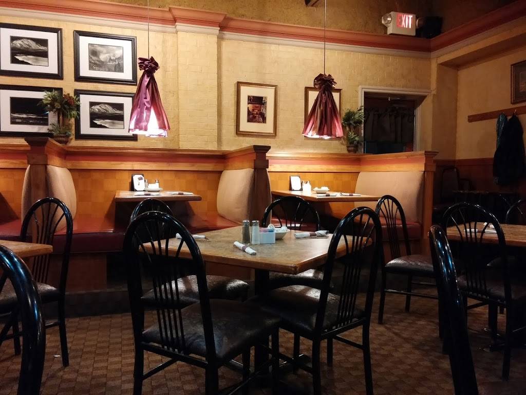 Moes On Ten | restaurant | 39455 W 10 Mile Rd, Novi, MI 48375, USA | 2484789742 OR +1 248-478-9742