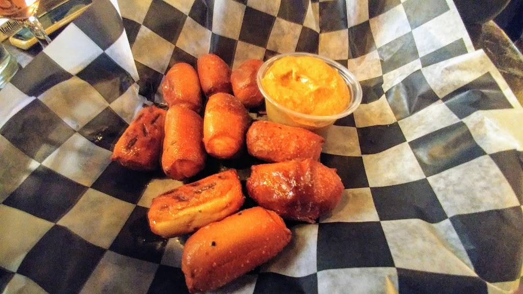 Obrions Pub | restaurant | 520 Folly Rd ste 120, Charleston, SC 29412, USA | 8437950309 OR +1 843-795-0309