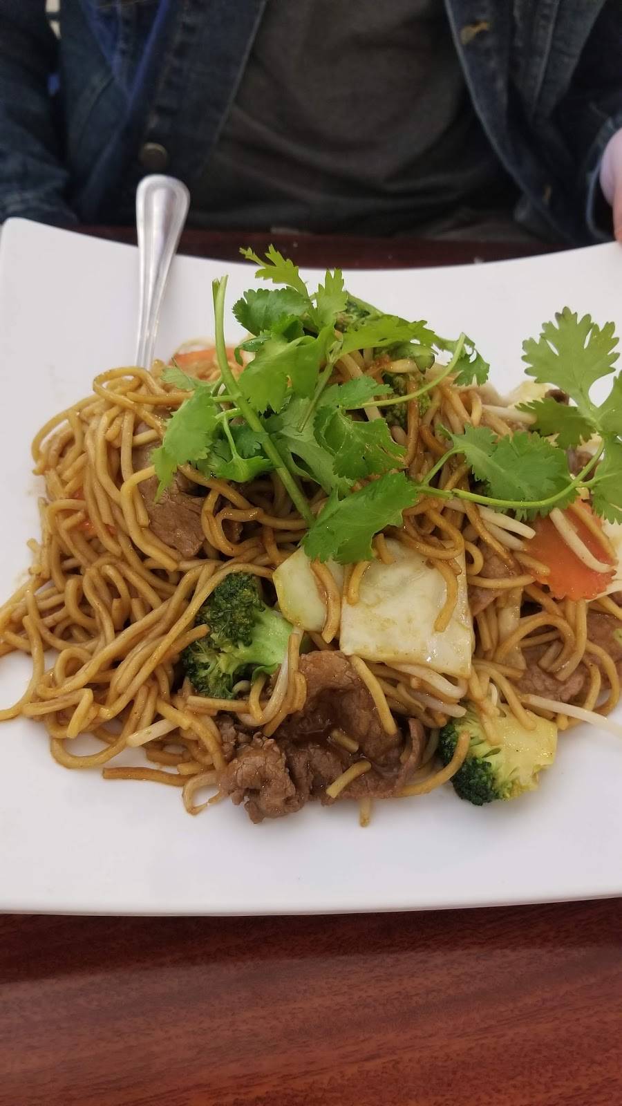 Just Pho You | restaurant | 1012 N Springbrook Rd, Newberg, OR 97132, USA | 5035546800 OR +1 503-554-6800