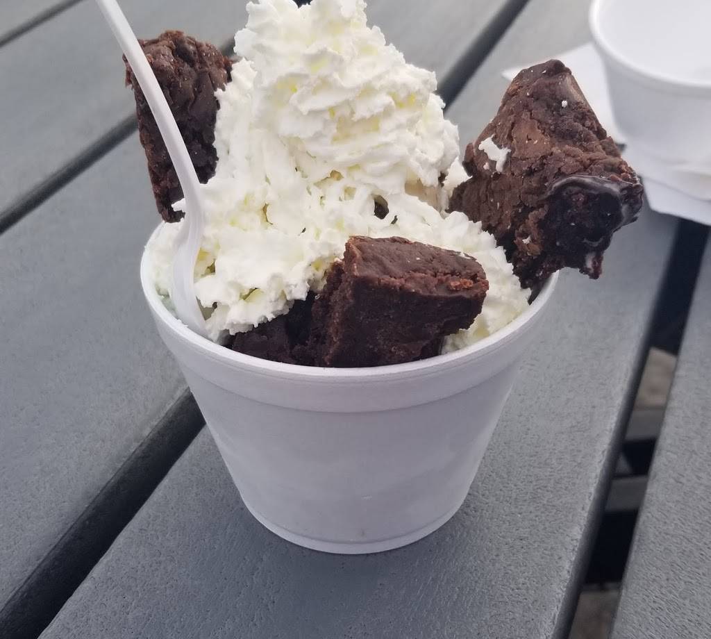 Dunnes Ice Cream | restaurant | 214 Nubble Rd, York, ME 03909, USA | 2073631277 OR +1 207-363-1277