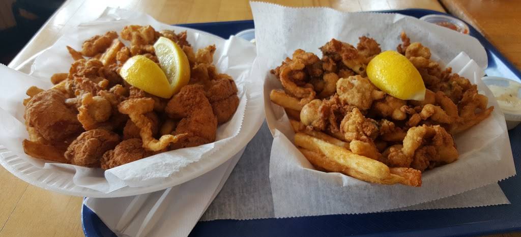 Sandbar | restaurant | 31 Kimberly Ave, West Haven, CT 06516, USA | 2039333700 OR +1 203-933-3700