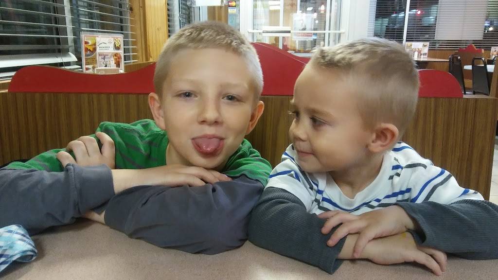 Royal Waffle King | restaurant | 2040 S Highway 27, Somerset, KY 42501, 2040 US-27, Somerset, KY 42501, USA | 6066769690 OR +1 606-676-9690