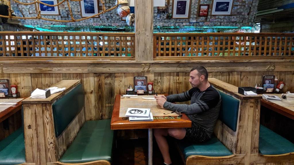 Flanigans Seafood Bar and Grill | restaurant | 9516 Harding Ave, Surfside, FL 33154, USA | 3058670099 OR +1 305-867-0099