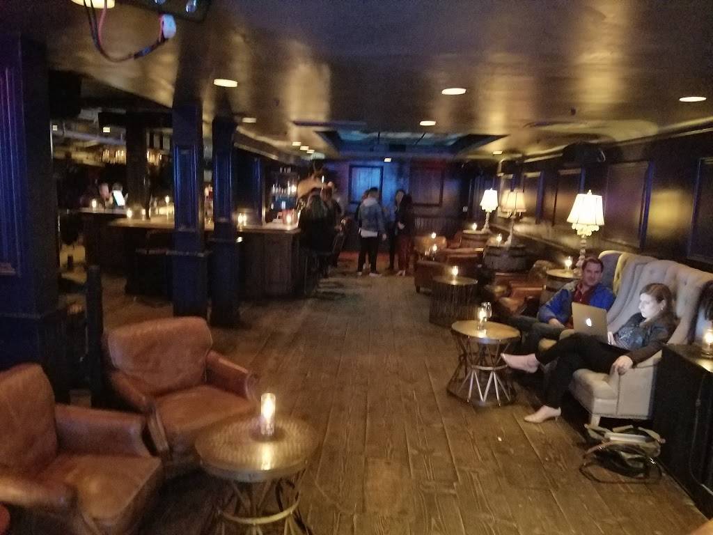 Basement Tavern | restaurant | 2640 Main St, Santa Monica, CA 90405, USA | 3103962469 OR +1 310-396-2469