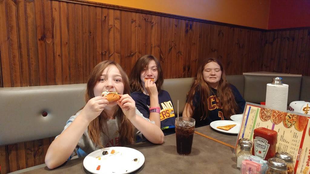 East Of Chicago Pizza | restaurant | 614 Claremont Ave, Ashland, OH 44805, USA | 4192890605 OR +1 419-289-0605