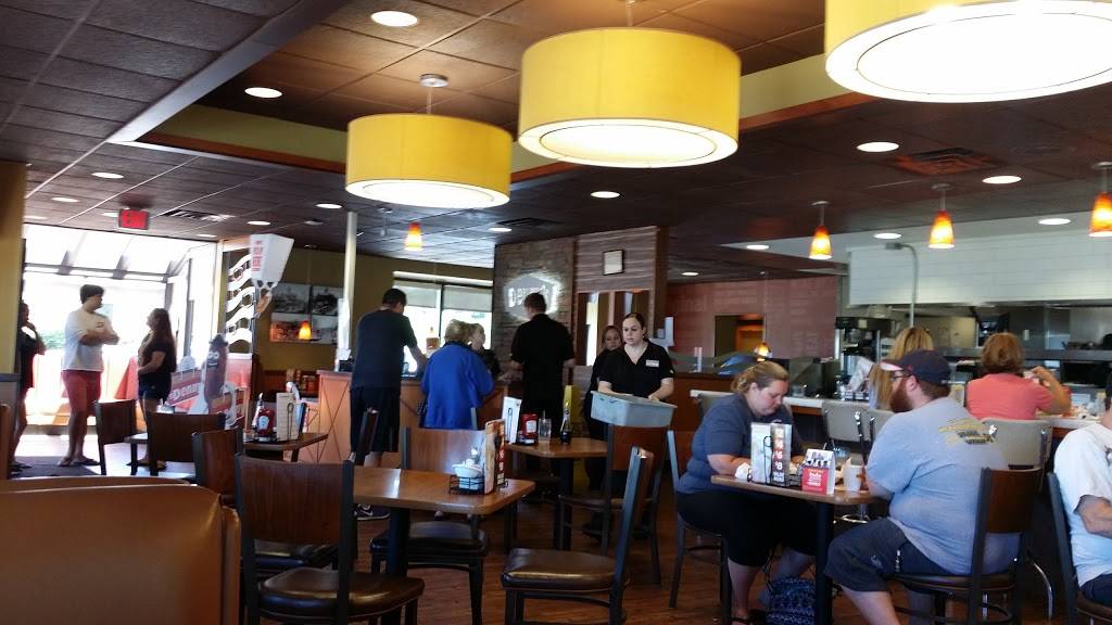 Dennys | restaurant | 68296 Red Roof Ln, St Clairsville, OH 43950, USA | 7406952036 OR +1 740-695-2036