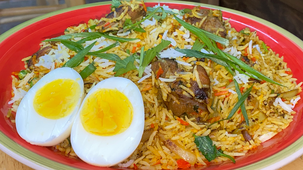 Mavericks Momo Café | restaurant | 621 Woodcrest Ln, Arlington, TX 76010, USA | 6822416228 OR +1 682-241-6228