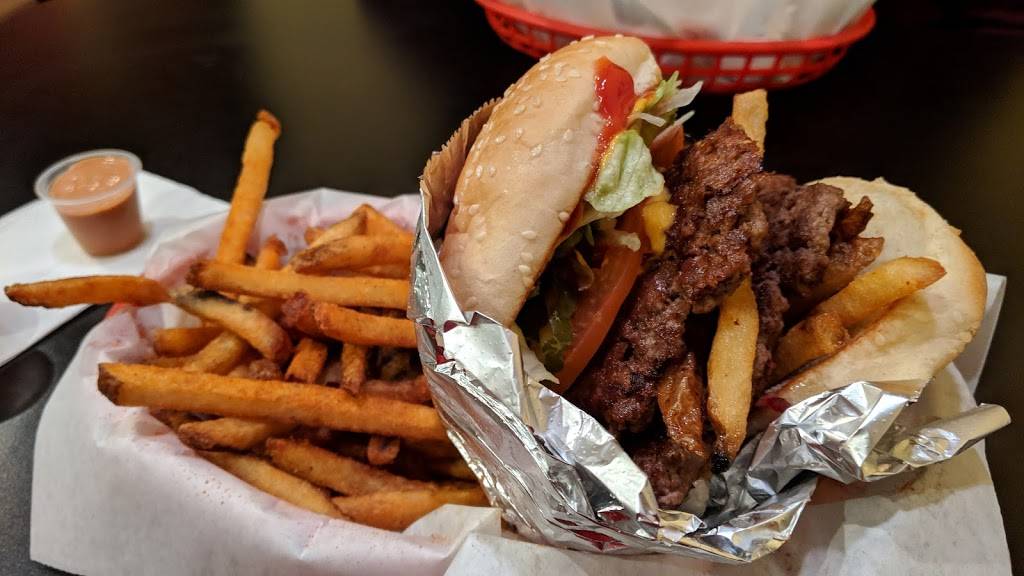 Brgrs N More | restaurant | 1780 Tiny Town Rd Suite D, Clarksville, TN 37042, USA | 9316471110 OR +1 931-647-1110