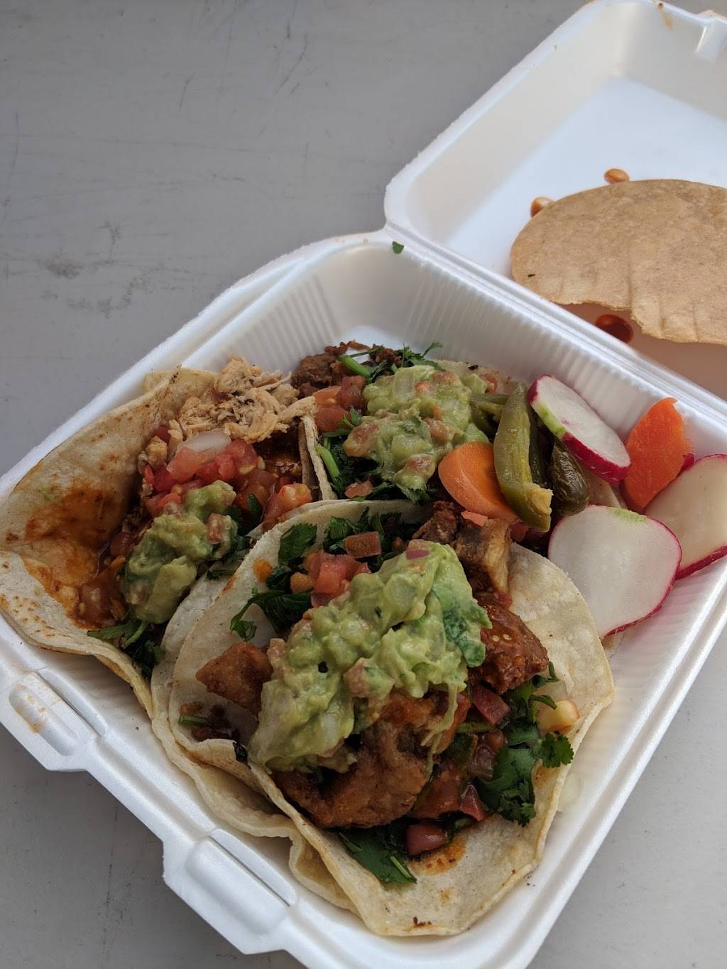 Mariscos El Sabroso truck | restaurant | 5745 Arbor Vitae St, Los Angeles, CA 90045, USA | 3232838557 OR +1 323-283-8557