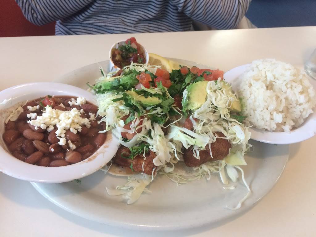 Esaus Cafe | restaurant | 507 Linden Ave, Carpinteria, CA 93013, USA | 8056841070 OR +1 805-684-1070