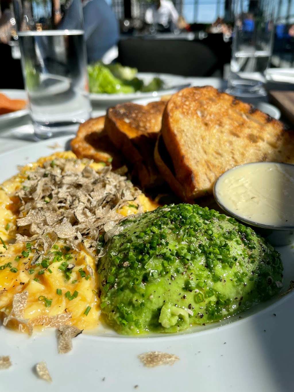 RH Rooftop Restaurant Oak Brook | restaurant | 1300 22nd St, Oak Brook, IL 60523, USA | 6305720074 OR +1 630-572-0074