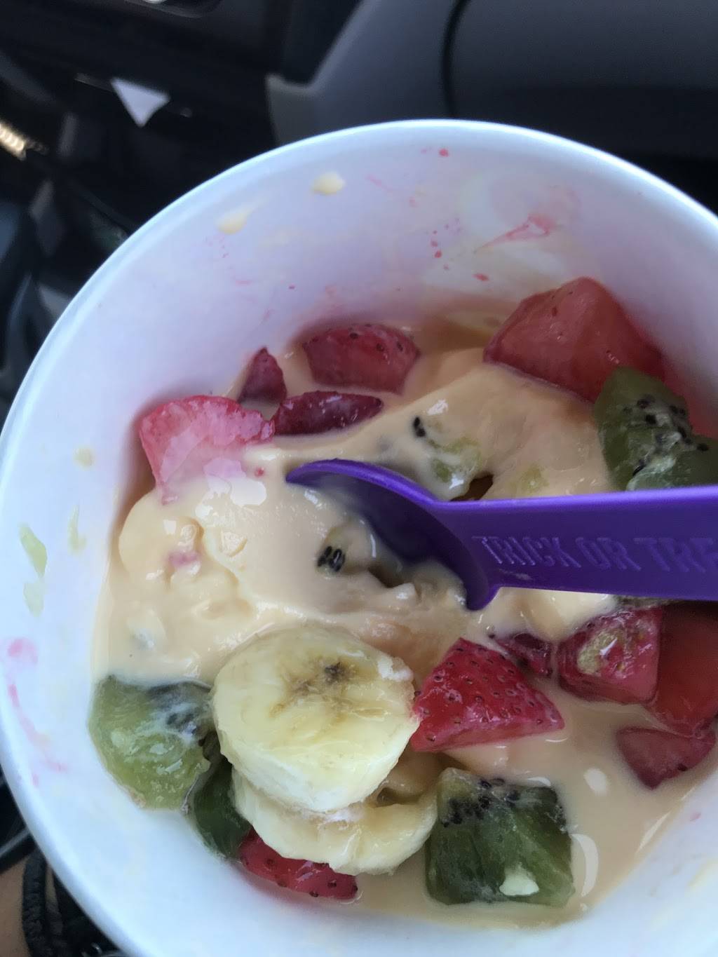 Menchies Frozen Yogurt | bakery | 5617 Paseo Del Norte Ste 120, Carlsbad, CA 92008, USA | 7609291000 OR +1 760-929-1000