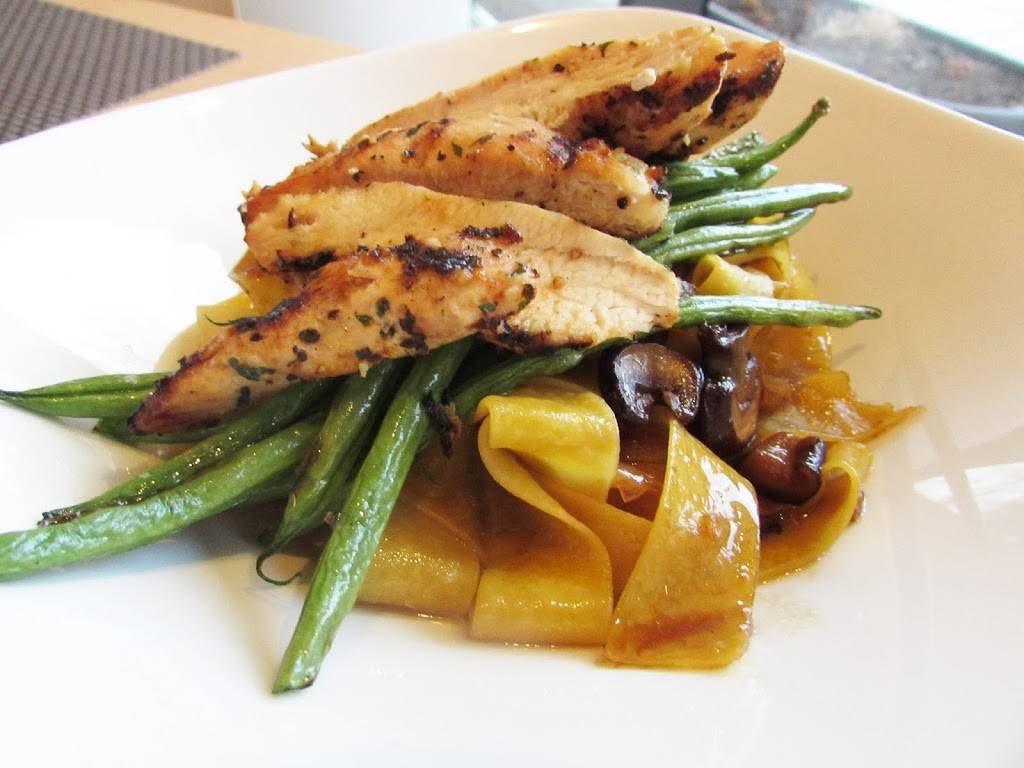 Michelson and Morley Restaurant | restaurant | 11038 Bellflower Rd, Cleveland, OH 44106, USA | 2163680801 OR +1 216-368-0801