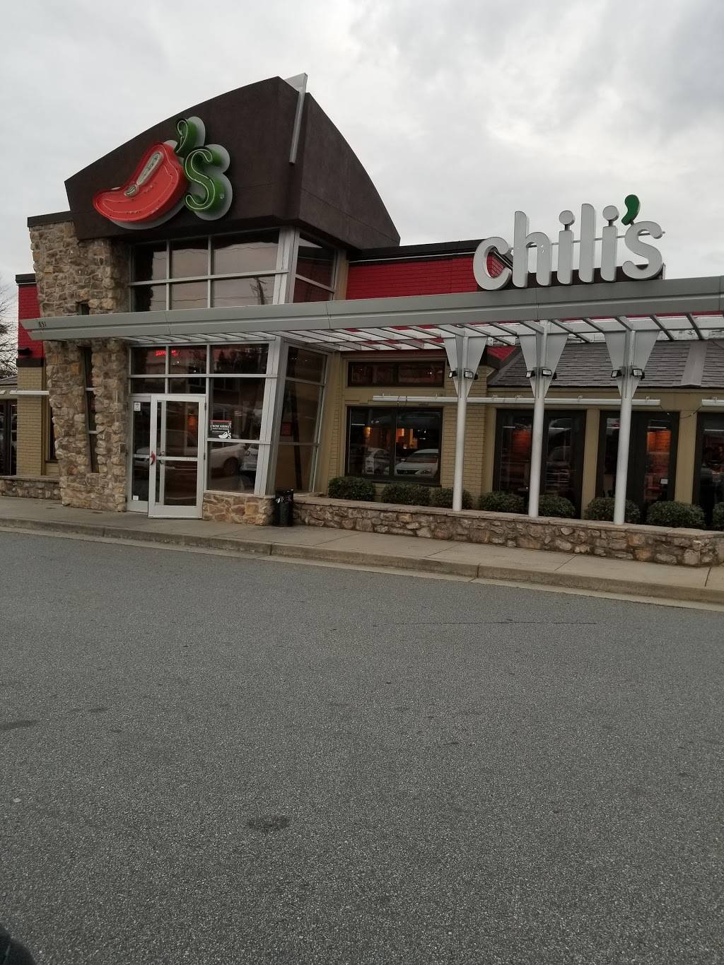 Chilis Grill & Bar | restaurant | 851 Cobb Pl Blvd NW, Kennesaw, GA 30144, USA | 7704198809 OR +1 770-419-8809