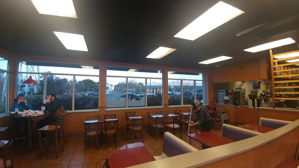 Taco Bell | meal takeaway | 2840 Sepulveda Blvd, Torrance, CA 90505, USA | 3103253919 OR +1 310-325-3919