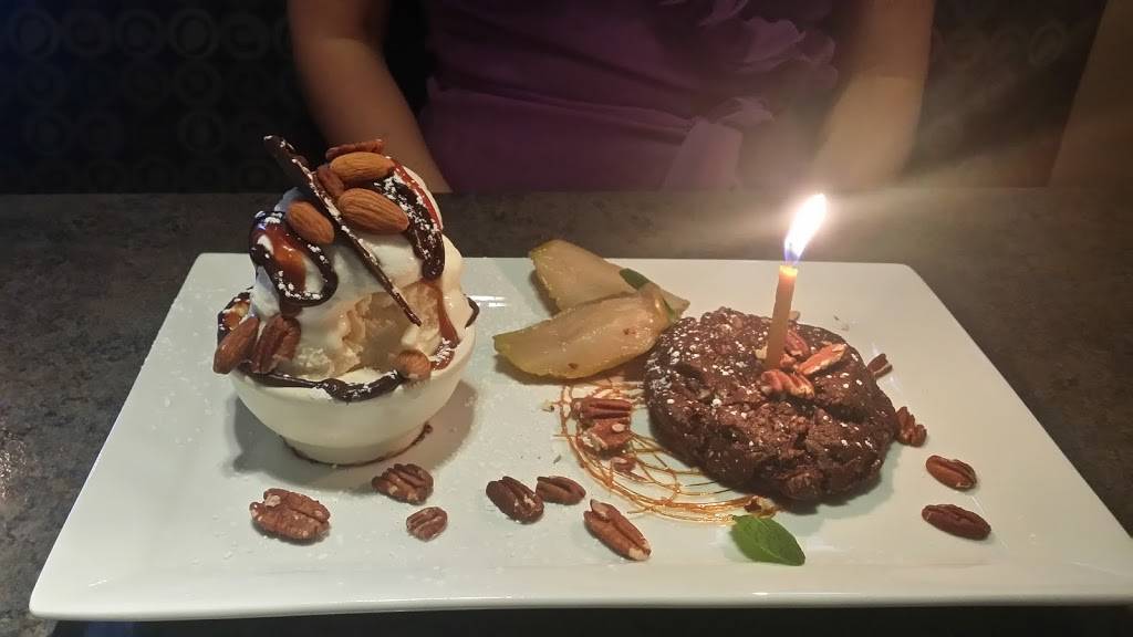 Moonstone Bistro | restaurant | 3425 Placer St Ste 110, Redding, CA 96001, USA | 5302413663 OR +1 530-241-3663