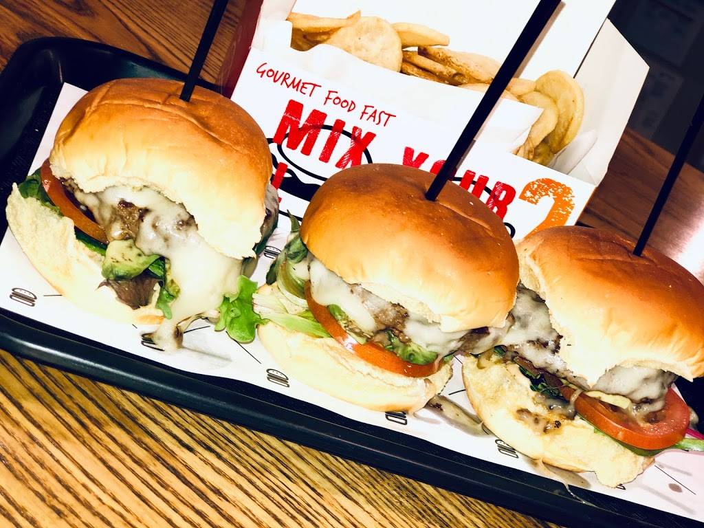 Burgerim Gourmet Burgers | restaurant | 30991 Five Mile Road b122, Livonia, MI 48154, USA | 7347446831 OR +1 734-744-6831