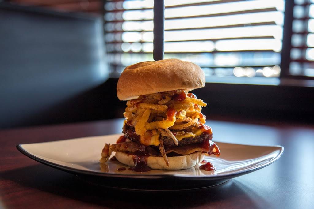 COACHES Burger Bar Poland | restaurant | 3032 Center Rd, Poland, OH 44514, USA | 3307074748 OR +1 330-707-4748