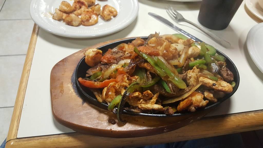 El Vaqueros | restaurant | 320 Coaling Rd, Sylacauga, AL 35150, USA | 2563692440 OR +1 256-369-2440