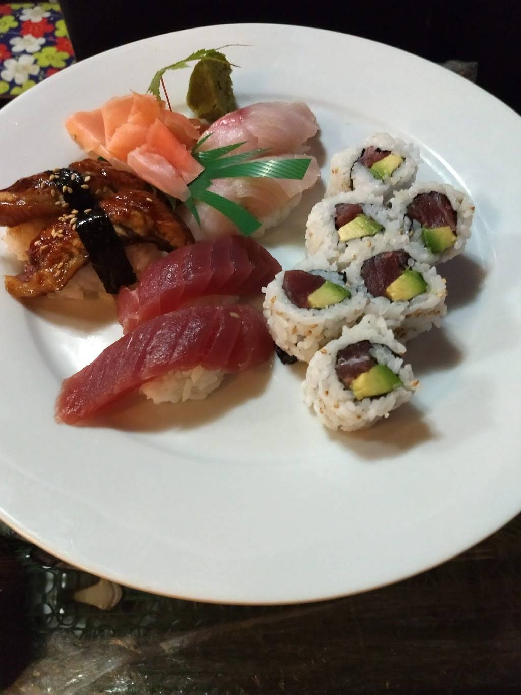 Sugata Japanese Restaurant | restaurant | 1105 Solano Ave, Albany, CA 94706, USA | 5105263516 OR +1 510-526-3516