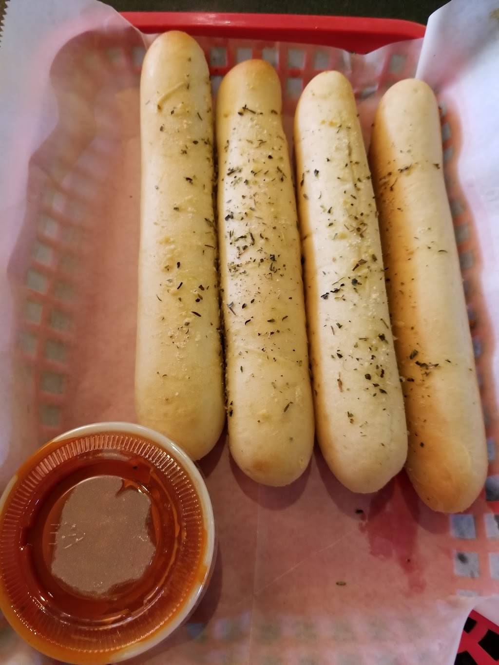 Sonnys Pizzeria of Luxemburg | meal delivery | 312 Center Dr, Luxemburg, WI 54217, USA | 9208451006 OR +1 920-845-1006