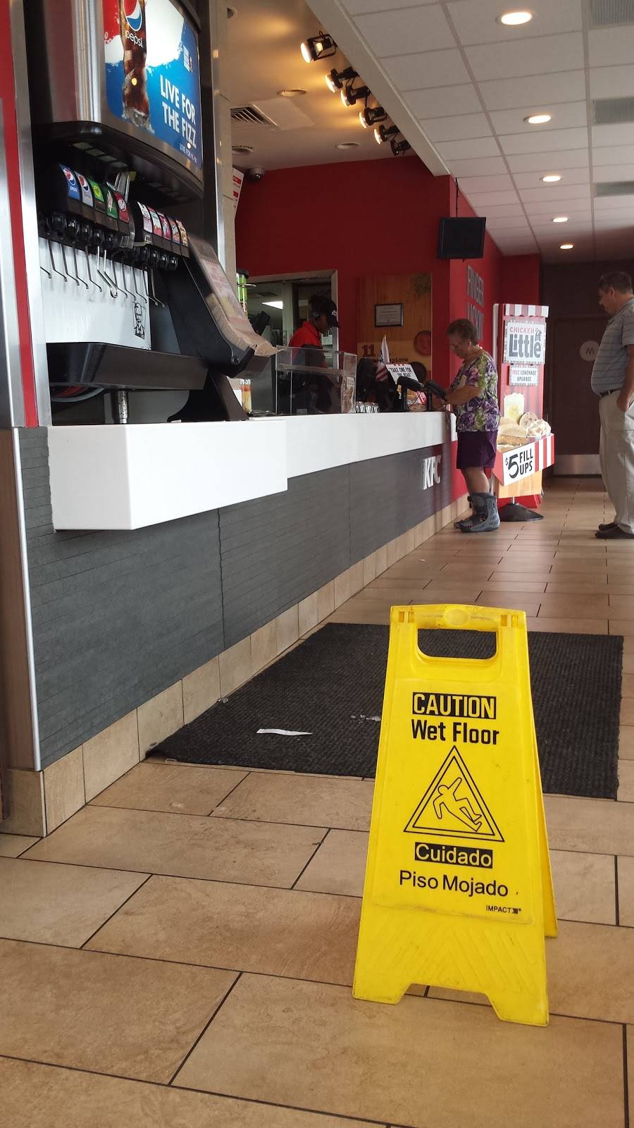 KFC | restaurant | 2800 Airline Blvd, Portsmouth, VA 23701, USA | 7574889523 OR +1 757-488-9523