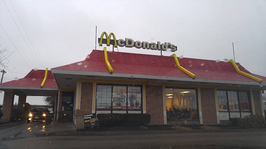 McDonalds | cafe | 150 Waterman Dr, South Portland, ME 04106, USA | 2077995840 OR +1 207-799-5840