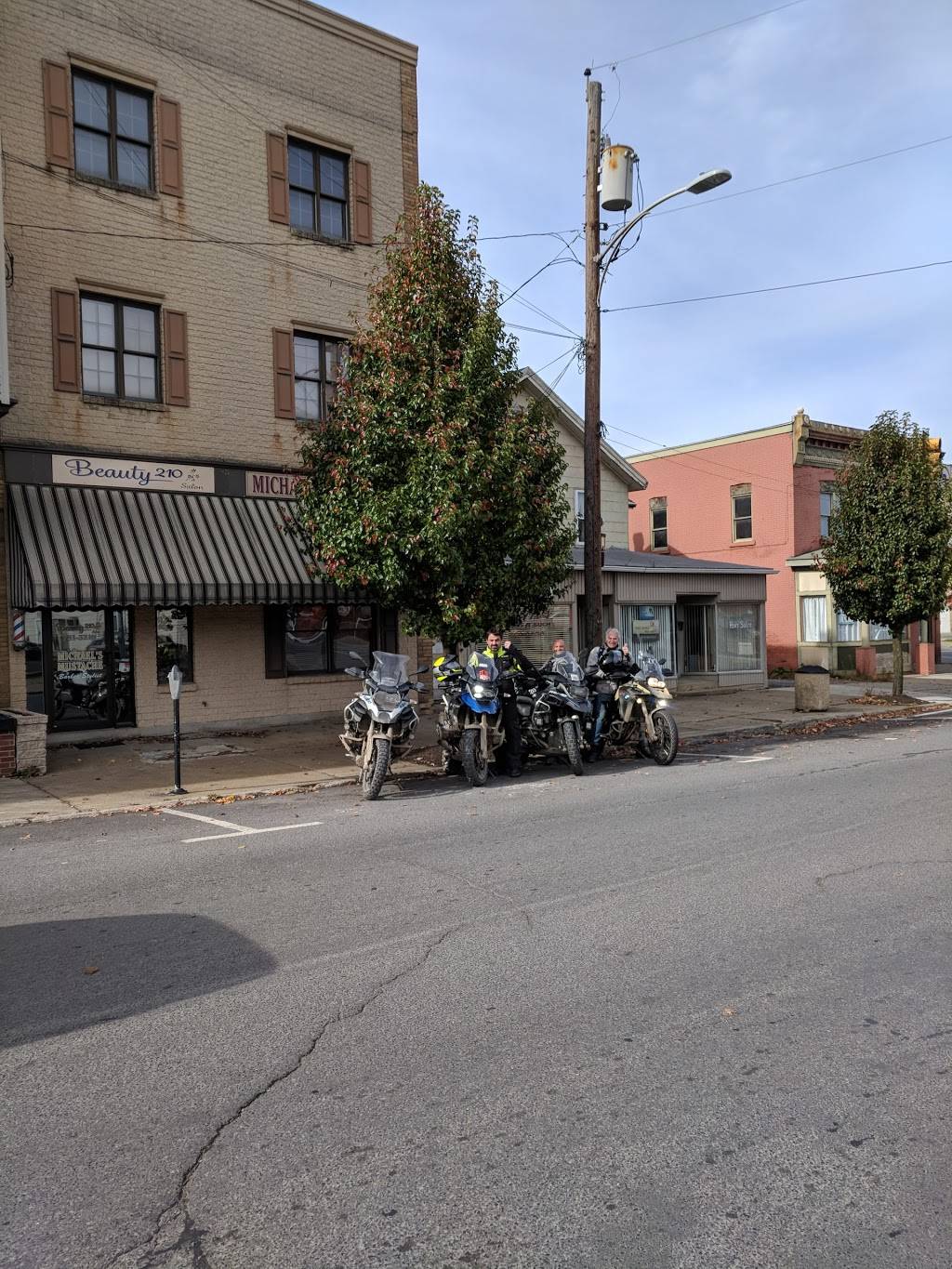 St. Marys Corner Restaurant | restaurant | 202 Chestnut St, St Marys, PA 15857, USA | 8147813339 OR +1 814-781-3339