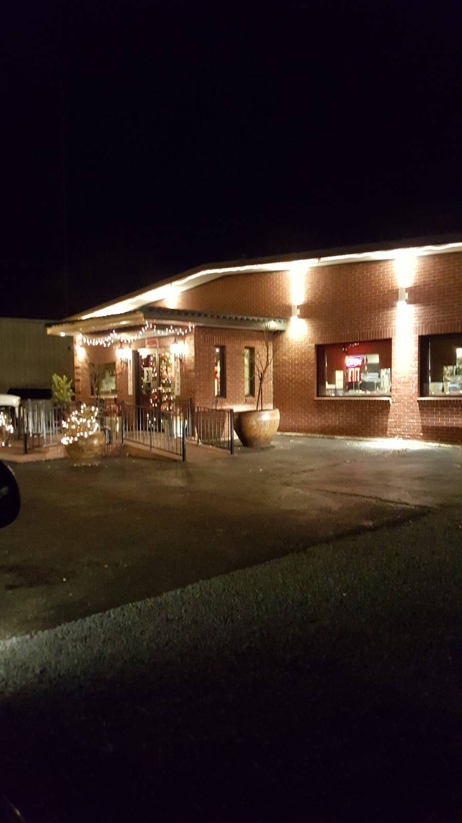 Golden Palace Chinese buffet Restaurant | restaurant | 625 MS-35, Carthage, MS 39051, USA | 6012675555 OR +1 601-267-5555