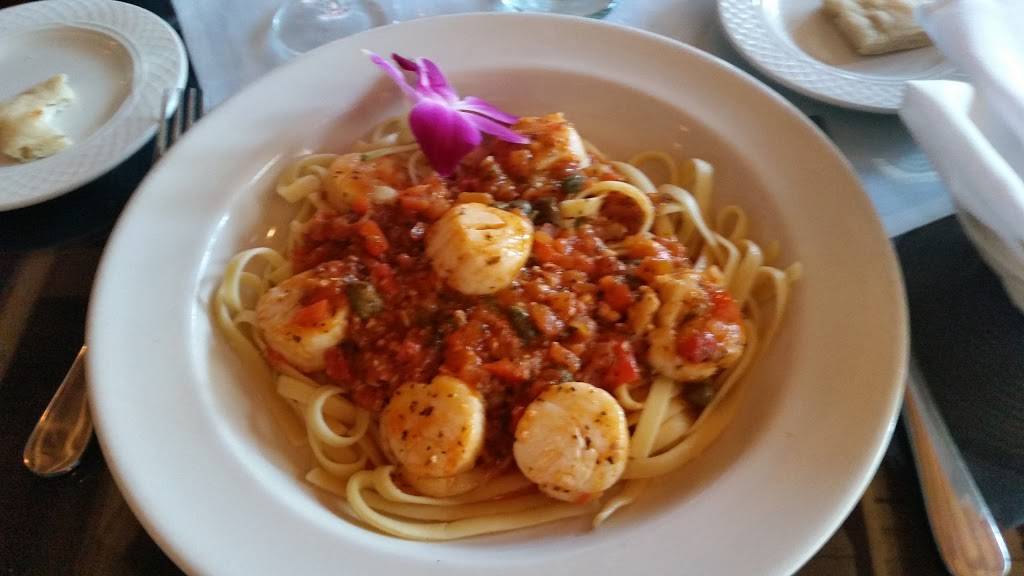 Giovannis Restaurant | restaurant | 114 E Italia St, Covina, CA 91723, USA | 6263329539 OR +1 626-332-9539