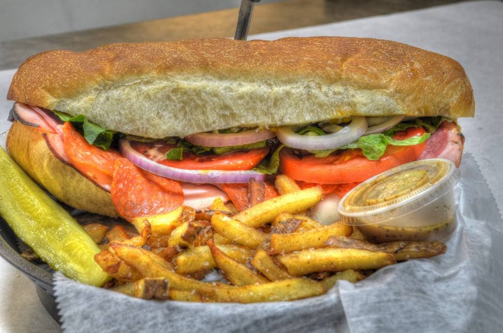 Brooklyns Backyard | restaurant | 2019 E Silver Springs Blvd, Ocala, FL 34470, USA | 3523046292 OR +1 352-304-6292