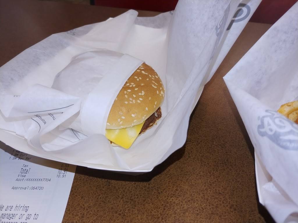 Hardees | restaurant | 1235 S Green Bay Rd, Mt Pleasant, WI 53406, USA | 2626340535 OR +1 262-634-0535