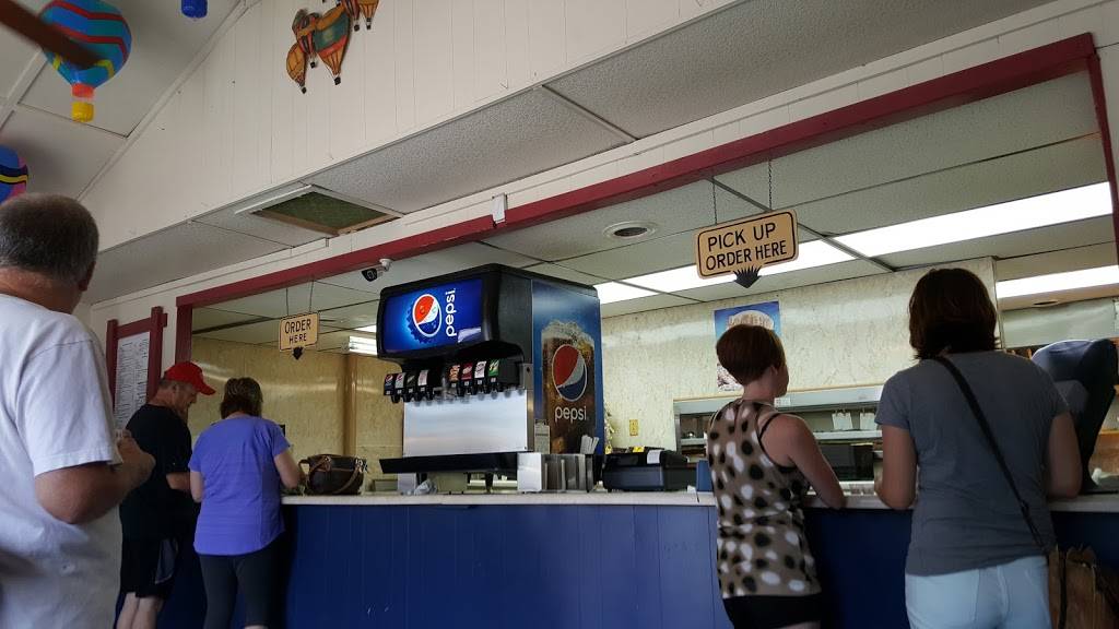 Burger-Haven | restaurant | 639 N Poplar St, Centralia, IL 62801, USA | 6185320614 OR +1 618-532-0614