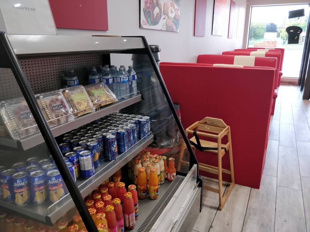 Prince Gourmet | restaurant | 576 Montreal Rd, Ottawa, ON K1K 0X2, Canada | 6137400888 OR +1 613-740-0888