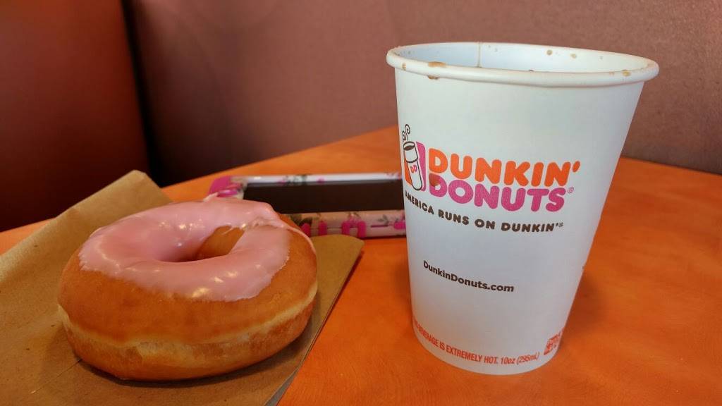Dunkin | bakery | 830 Beaver Grade Rd, Coraopolis, PA 15108, USA | 4124743245 OR +1 412-474-3245