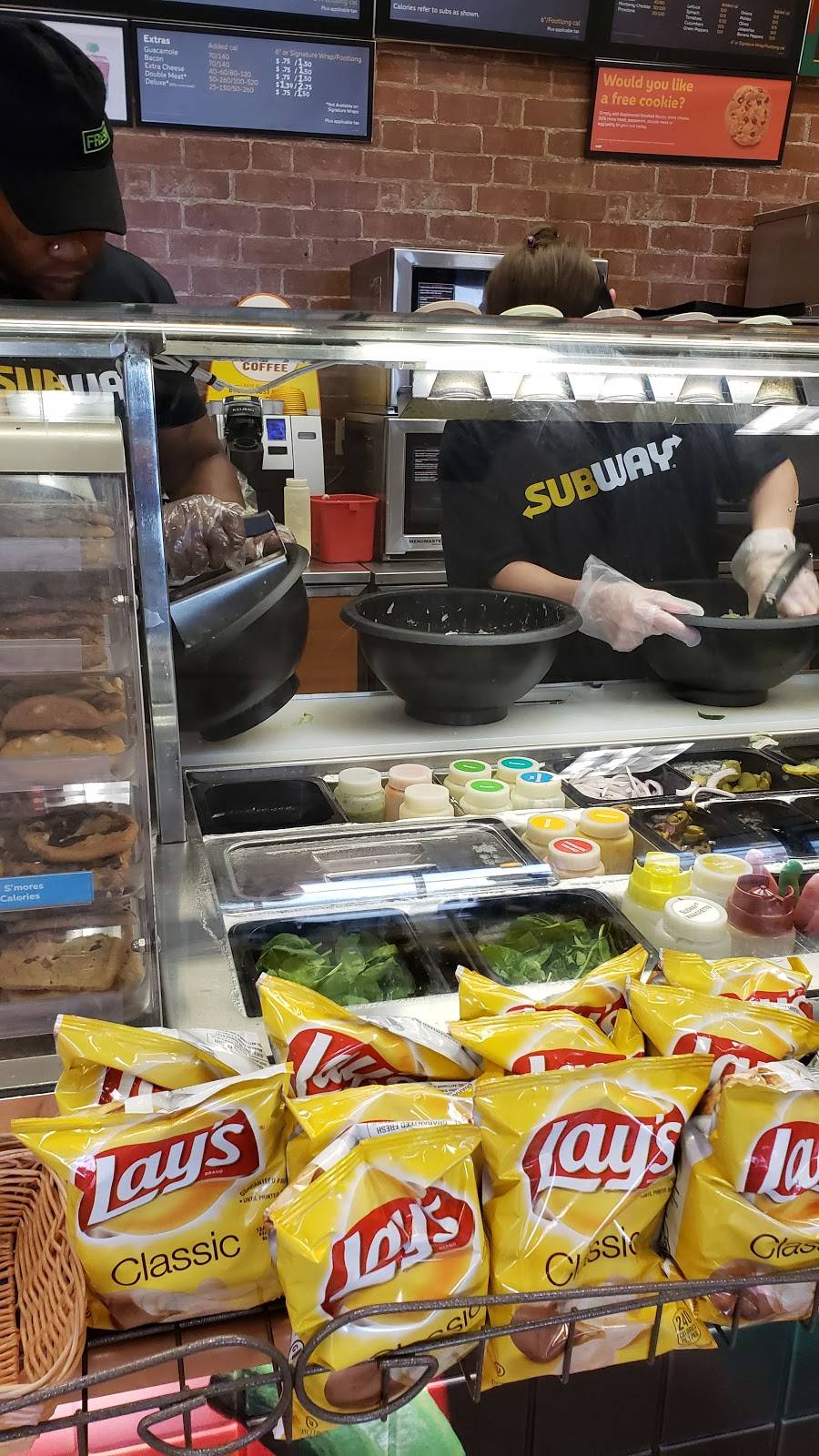 Subway | restaurant | 905 Eastland Dr, Jefferson City, MO 65101, USA | 5736350457 OR +1 573-635-0457