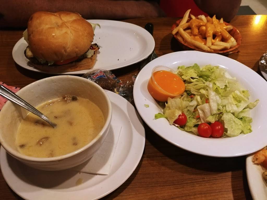 Stahleys Bar & Restaurant | restaurant | 1826 Hanover Ave, Allentown, PA 18109, USA | 6104332468 OR +1 610-433-2468