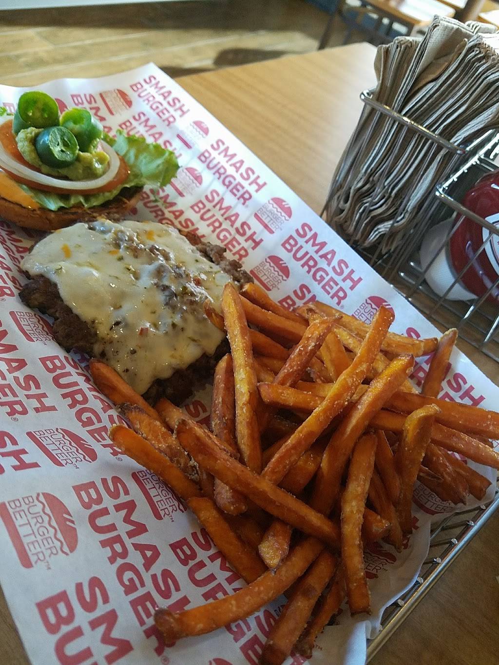 Smashburger | restaurant | 1590 Boston Post Rd, Milford, CT 06460, USA | 2039516630 OR +1 203-951-6630