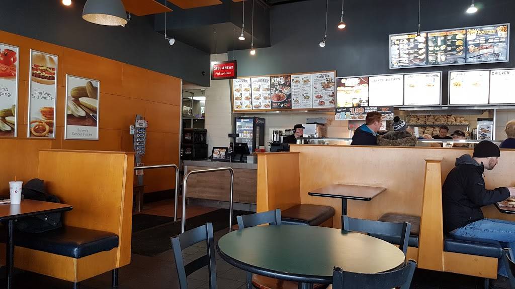 Harveys | restaurant | 3543 Wyecroft Rd, Oakville, ON L6L 0B7, Canada | 9054698764 OR +1 905-469-8764