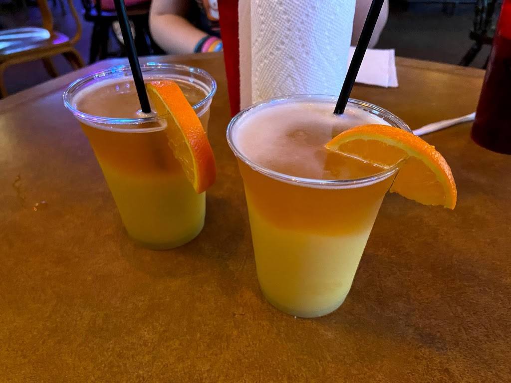 Cedar Creek Bar & Grill | restaurant | 1034 W 20th St, Houston, TX 77008, USA | 7138089623 OR +1 713-808-9623